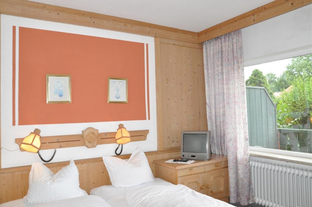Doppelzimmer mit Balkon
